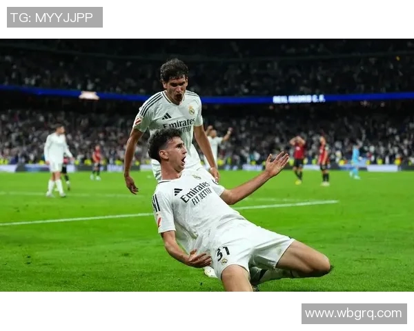 皇马二连胜！克罗斯绝杀巴拉伯，重返西甲冠军争夺战